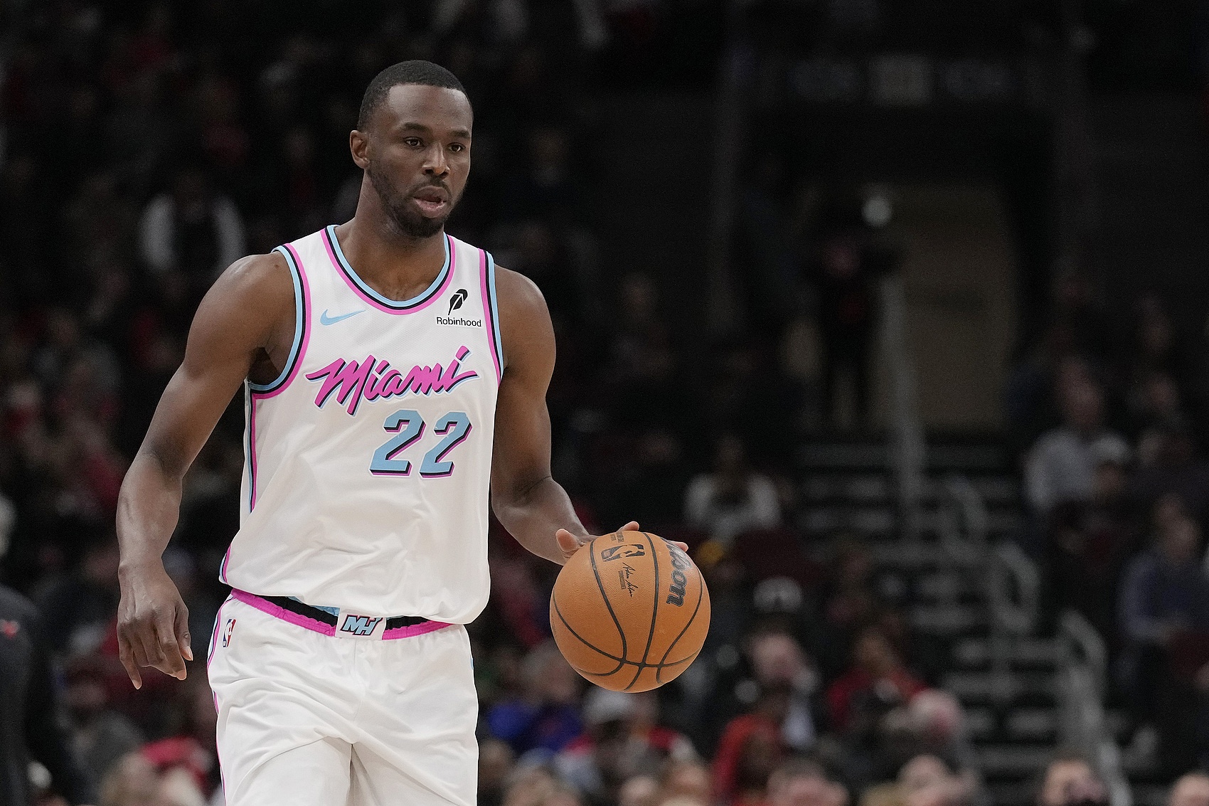 斯波:我们看到了维金斯在攻防两端的潜力 他仍有很大的成长空间