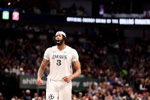 28圈-浓眉谈被湖人交易：当我接到电话时 我还以为他们在开玩笑