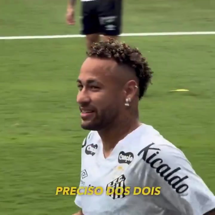 28圈-马儿：我要2个🤣球迷大喊：把我的膝盖给你吧 内马尔举手指回应