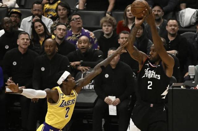 28圈-连续3个赛季横扫湖人 快艇形势大好坐五反望六？